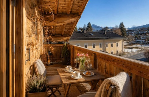 Kitzbuehel Apartment | Stylish holiday apartment near the mountain lift