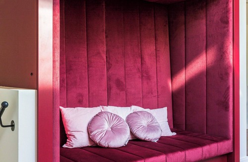 Wahring Apartment | Suite 05 - An apartment like a private hideaway.