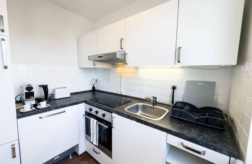 Neulerchenfeld Apartment | Sunny studio, 15.min to city center, A/C