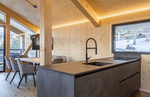 Turracher Hohe Ski Chalet | Superior Chalet # 7 with Sauna & Hot Tub