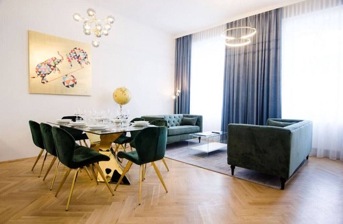 Innere Stadt Apartment | Superior Three-Bedroom Apartment - Opera