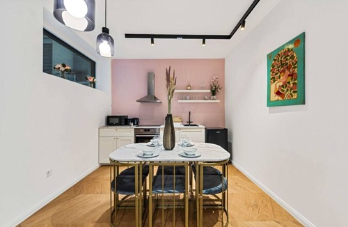 Schottenfeld Apartment | The Royal Hideaway - in the Heart of Vienna
