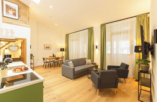 Hallein Apartment | the salt vis à vis