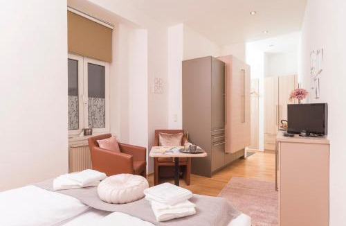 Schottenfeld Apartment | Tiny Hideaway