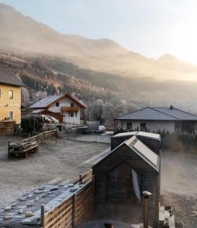 Unterkolbnitz Apartment | Tiny House nähe Millstättersee mit Hot Tub