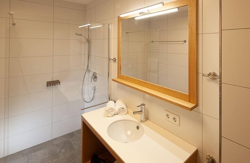 Schroecken Apartment | Top 3 - Sonnenhof Apartments