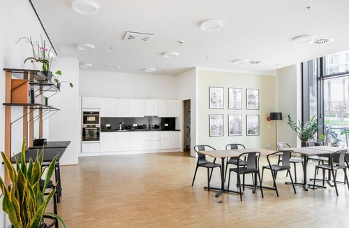 Favoriten Apartment | Trendy Favoriten 1BR w/Gym & Lounge, walk to Hauptbahnhof, by Blueground