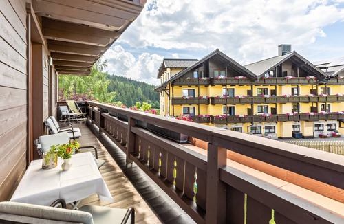Radstadt Apartment | Triple Room with Mountain View, Shared Pool and Wi-Fi