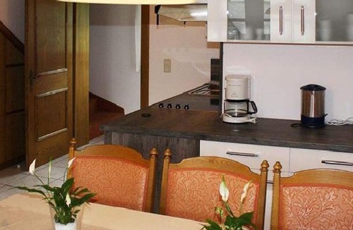 Latschach Bed & Breakfast | Type A, C, E and F - Sportpension Aichholzer * Faaker See