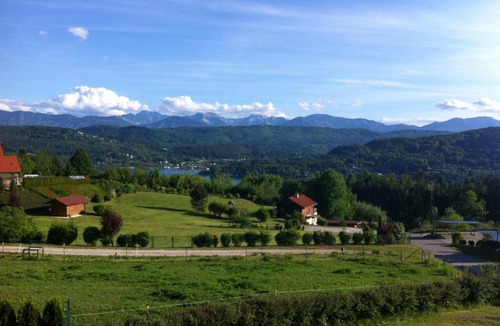 Krumpendorf am Woerther See Apartment | Urlaub für Mensch und Tier - Appartements Pirkhof