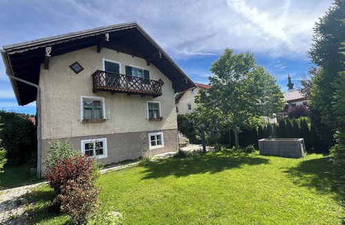 Koestendorf House | Vacation Home with a Garden in the Salzburg Lake District – Experience Lakes, Nature, and the City