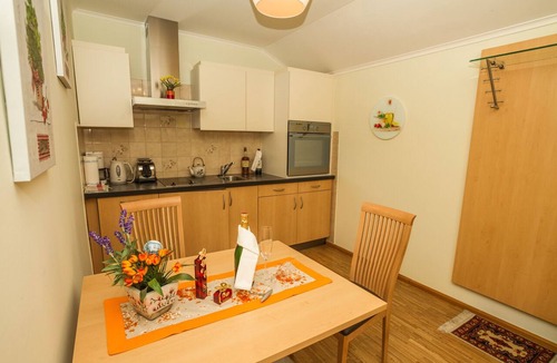 Ried Apartment | Vacation apartment 2 - Haus Bergland