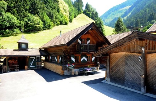 Mayrhofen Apartment | Vacation apartment/apartment for 7 guests with 90m² in Mayrhofen (269207)