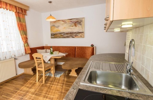 Fischbach House | Vacation apartment Feuerholz (1-2 nights NF) - Urlaub am Bauernhof Hönigshof