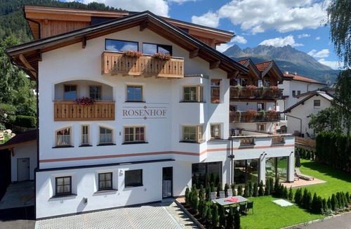 Nauders House | Vacation apartment Margerite - ROSENHOF Apartments & Wellness & Farm