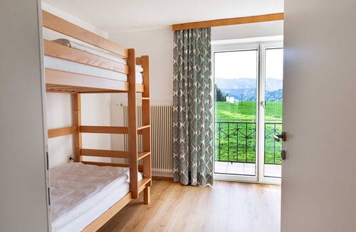 Weyregg am Attersee Apartment | Vacation apartment Nussbaum - Brandnerhof