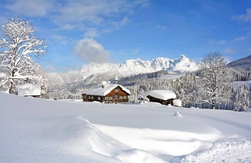 Sankt Martin am Tennengebirge House | Vacation home for 12 guests with 180m² in Lammertal (294802)
