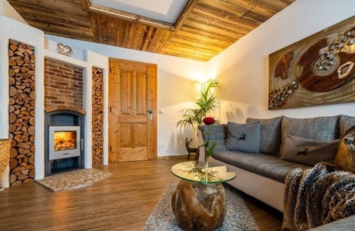 Sankt Martin am Tennengebirge House | Vacation home for 12 guests with 180m² in Lammertal (294802)