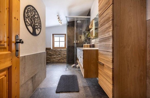 Sankt Martin am Tennengebirge House | Vacation home for 12 guests with 180m² in Lammertal (294802)