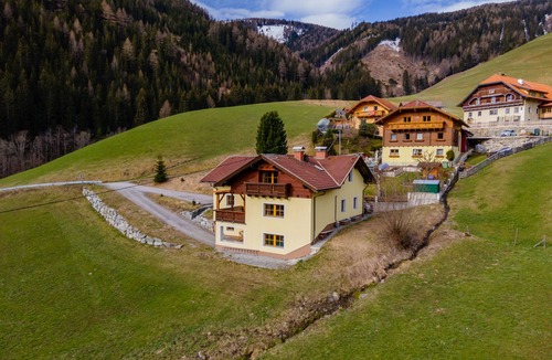 Rennweg am Katschberg Ski Chalet | Very spacious chalet with luxury wellness and bar
