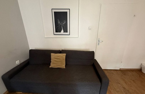 Rudolfsheim-Funfhaus Apartment | Vienna City Connect -Budget-Friendly 2BR Apartment