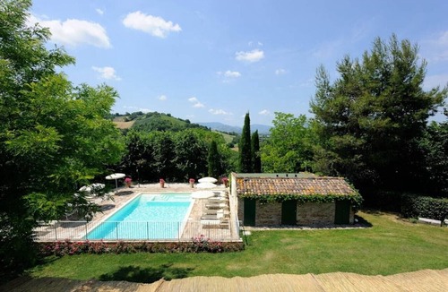 Montemaggiore al Metauro Villa | Villa Baci - Large private property with two pools