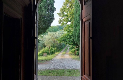 Montebonello Villa | Villa Cà di Monte, romantic period house suspended in time
