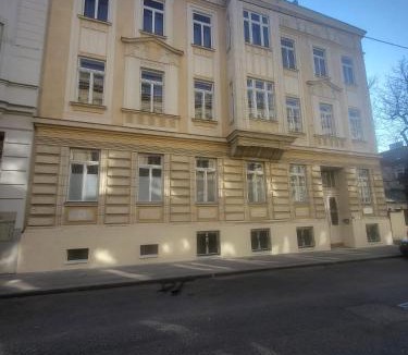 Penzing Apartment | Villa Sissi Apartment