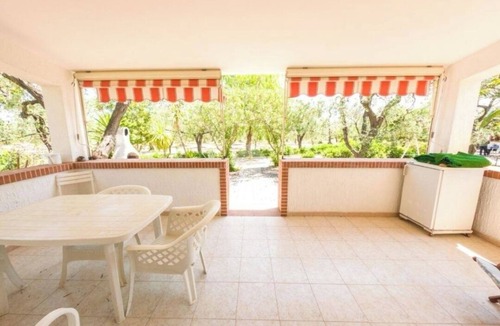 Montincello Villa | Villa Soleil vacation homes: detached cottage near the sea