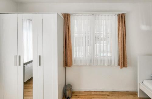 Bassersdorf House | VK - VBD - Zürich Airport - Homestay - Villa Bassersdorf