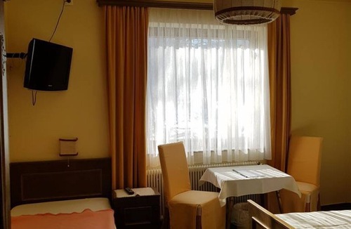 Krakauebene House | Wald-einzelzimmer mit Dusche od. Bad,wc - Hotel-restaurant Stigenwirth