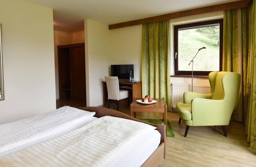 Krakauebene House | Wald-einzelzimmer mit Dusche od. Bad,wc - Hotel-restaurant Stigenwirth