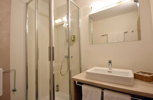 Krakauebene House | Waldblickzimmer mit Dusche od. Bad, WC - Hotel-restaurant Stigenwirth