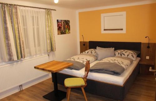 Straß im Straßertale Bed & Breakfast | Weingut Thomas Brandl