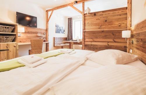 Klingenbach Hotel | Weinwirtshaus Wlaschits