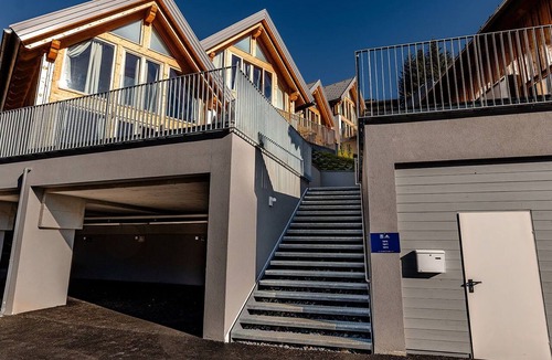 Schonberg House | Wonderful private villa for 8 guests with TV, terrace and pets allowed