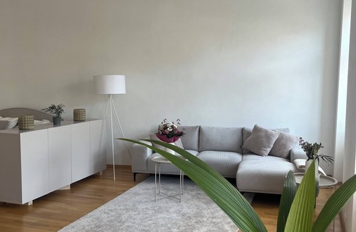 Wieden Apartment | Wonderful spacious (130m2) apartment next to Naschmarkt, 5 min to Karlsplatz