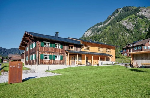 Wald am Arlberg House | Workshops, Retreats, and Relaxation—An Exclusive Getaway in an Idyllic Alpine Setting