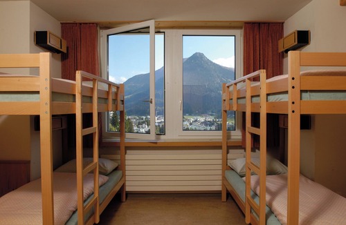 Davos-Dorf Hostel | Youth Hostel Davos Youthpalace