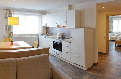 Marul Apartment | ZF Holiday apartment Pfiffareute - House Küng