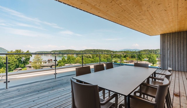 046 - SeeStrand Resort Penthouse Apartment in Unterburg am Klopeiner See