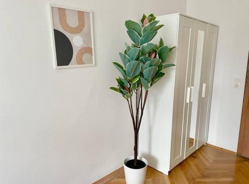 110m2 Stylish 4 Bedroom Apartment in Vienna