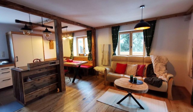 2-Bedroom Vacation Home with Sauna - Short-Term Rentals - ALMNEST - LACHTAL