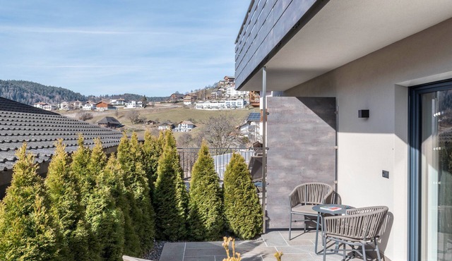 Accessible Holiday Apartment 'Aster Moments Apt Max' with Terrace & Wi-Fi in San Genesio