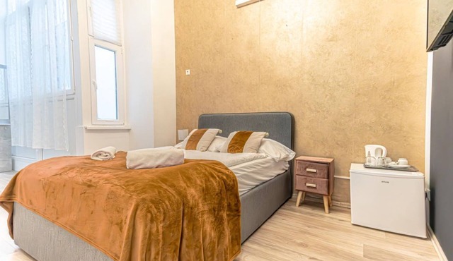 Affordable Hotel Room Prime Mariahilfer Str.