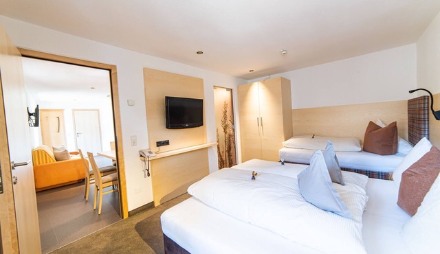 Almwiese M - Aparthotel Hochland GmbH