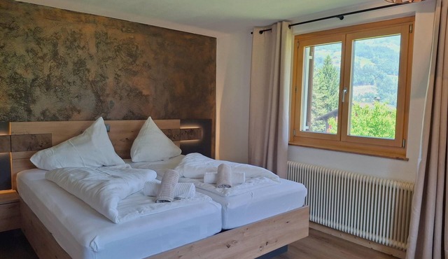 Alpenfeder Hüsli 4 person vacation apartment with terrace and garden