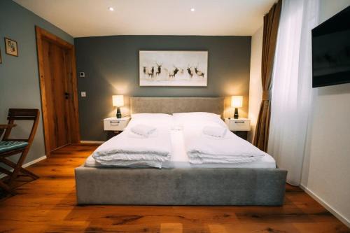 Alpina Two - Charming Apartment Prime Location in Brienz