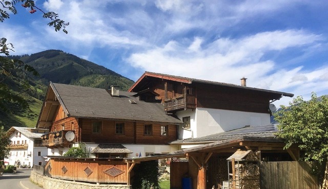 Alpine Haven #HoheTauernNationalPark #Chalet #Rauris #Gastein #ZellamSee 🏔🥨🎿🇦🇹❤️👨‍👩‍👦‍👦
