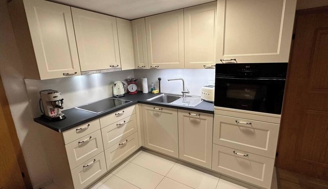 Alte Gemeindestube 2. OG Ost Appartement/Fewo, Dusche oder Bad, WC by Interhome in Mörel-Breiten